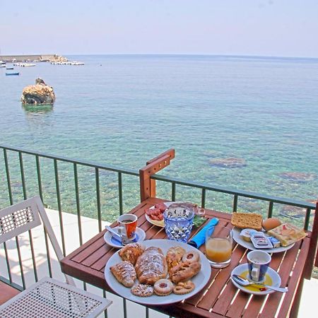 Bed and Breakfast Bb Il Generale à Scilla Extérieur photo