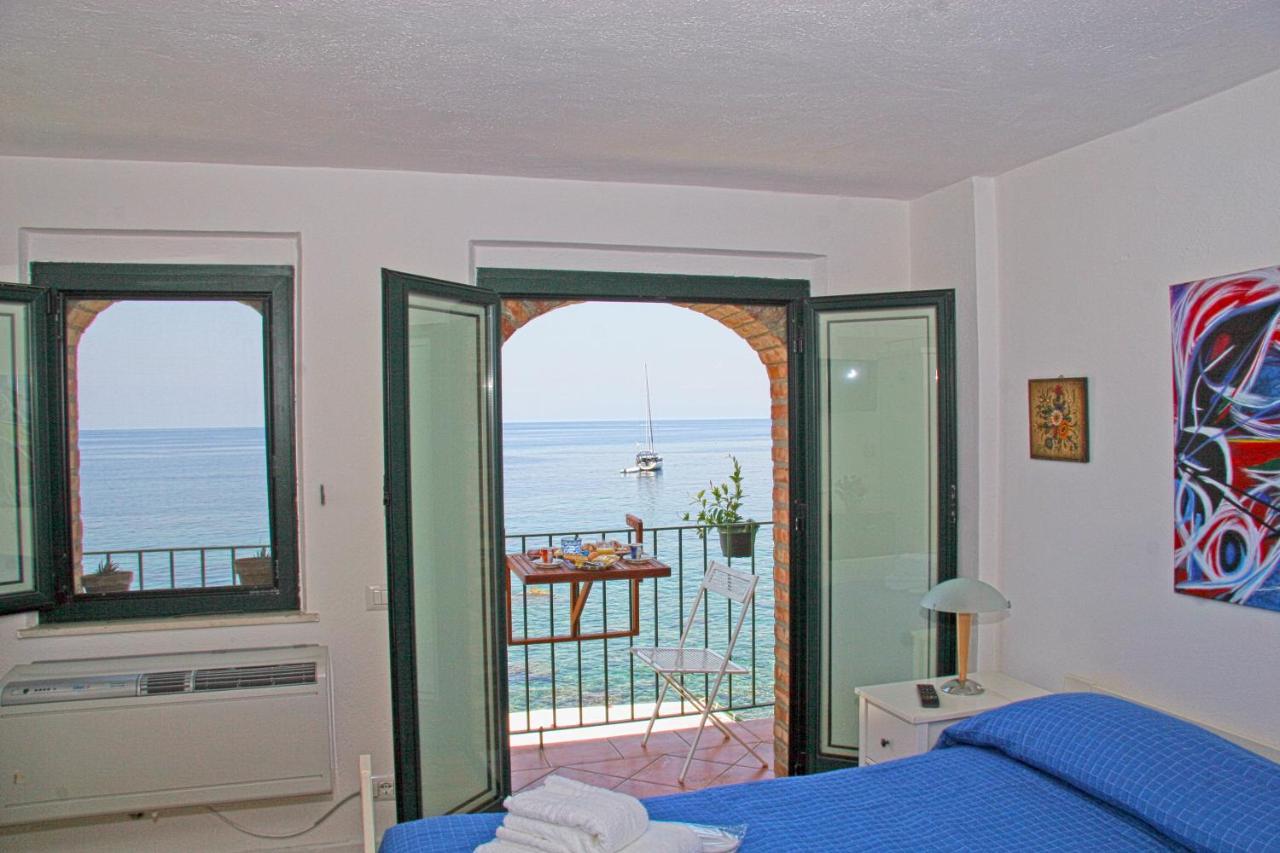 Bed and Breakfast Bb Il Generale à Scilla Extérieur photo