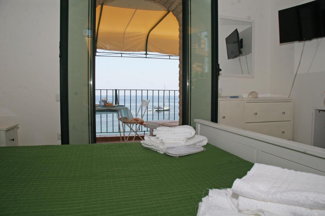 Bed and Breakfast Bb Il Generale à Scilla Extérieur photo