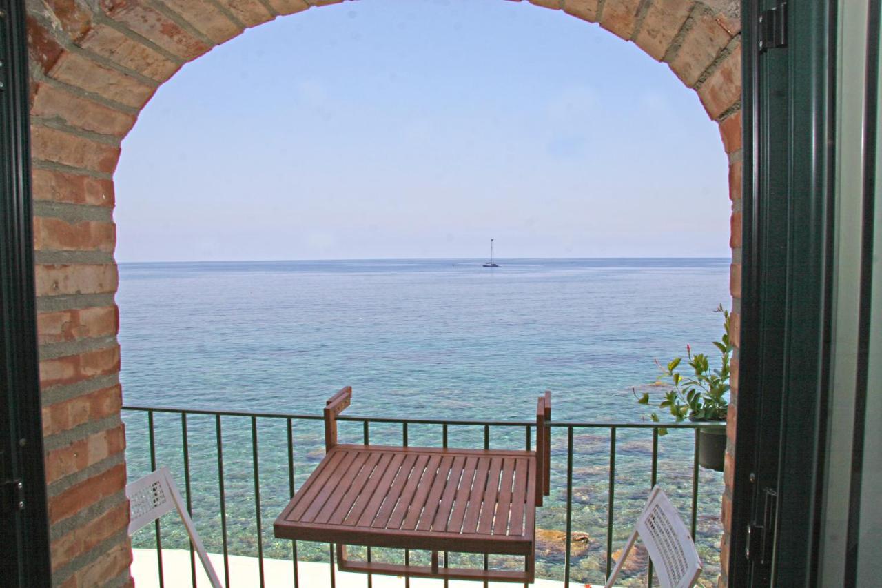 Bed and Breakfast Bb Il Generale à Scilla Extérieur photo